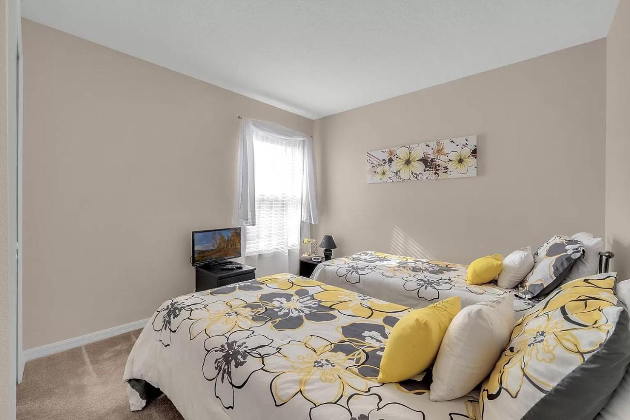 Serene Refuge Share House With Other Guests Davenport Bagian luar foto
